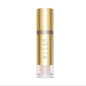STILA Hide & Chic Foundation Fair 1